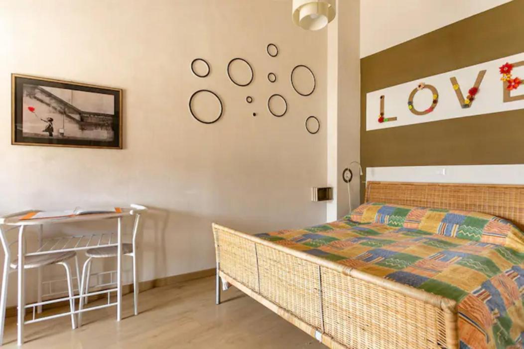 Stanza con terrazzo Vista Lago - Lake View Room with terrace Castel di Tora Esterno foto