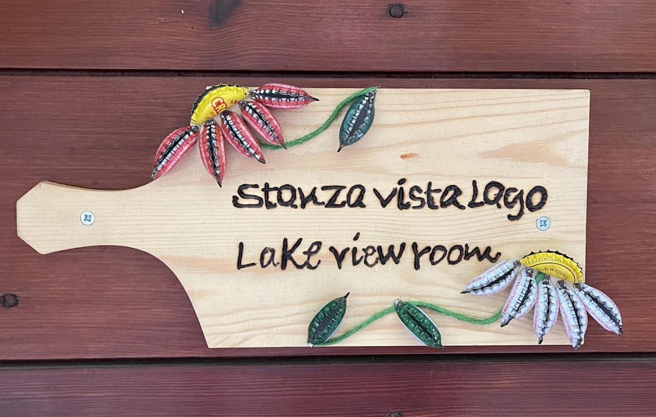 Stanza con terrazzo Vista Lago - Lake View Room with terrace Castel di Tora Esterno foto